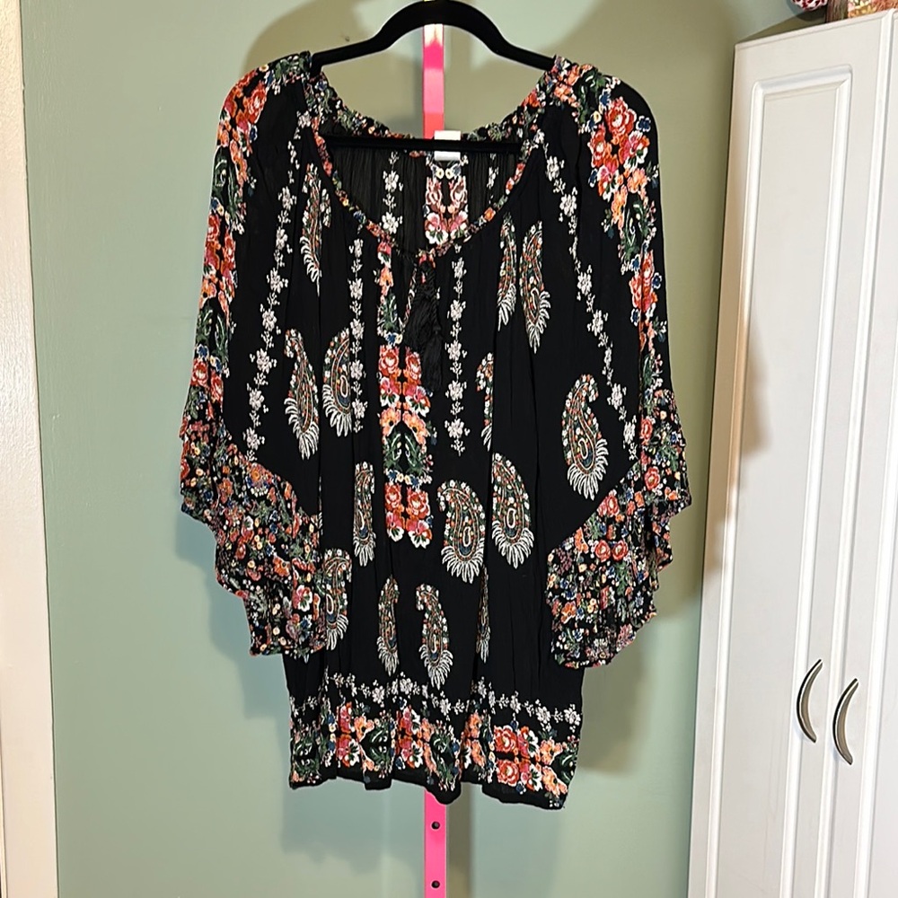 Bila Black and Pink Ruffled 3/4 Sleeve Blouse